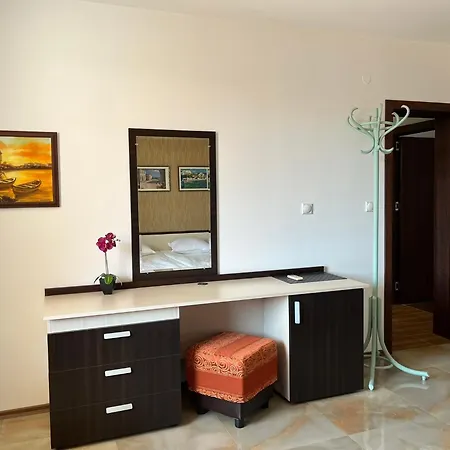 Di Landi Apartment Ravda